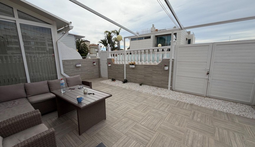 Resale - Town House -
Orihuela Costa - La Zenia