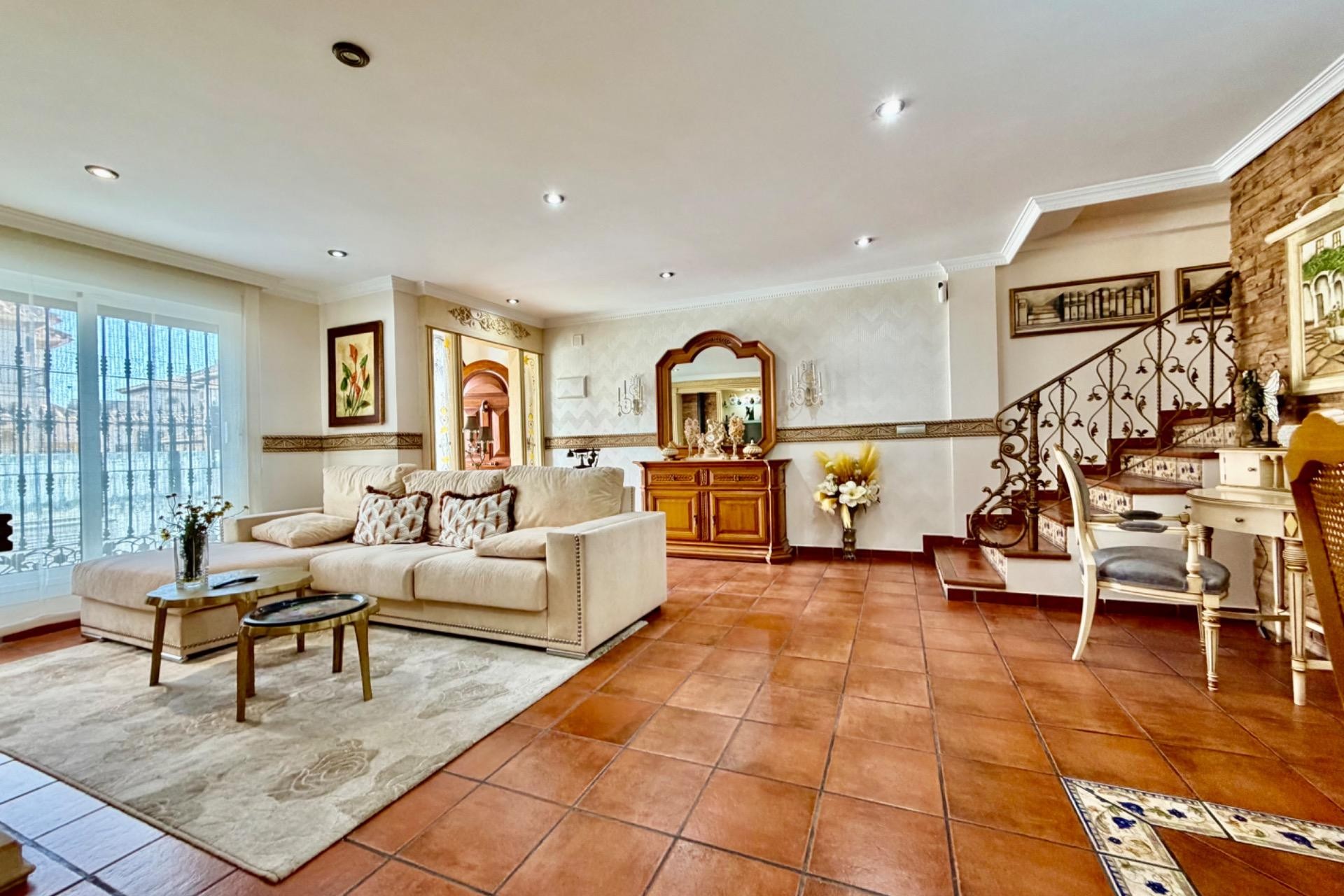 Resale - Town House -
Orihuela Costa - La Zenia