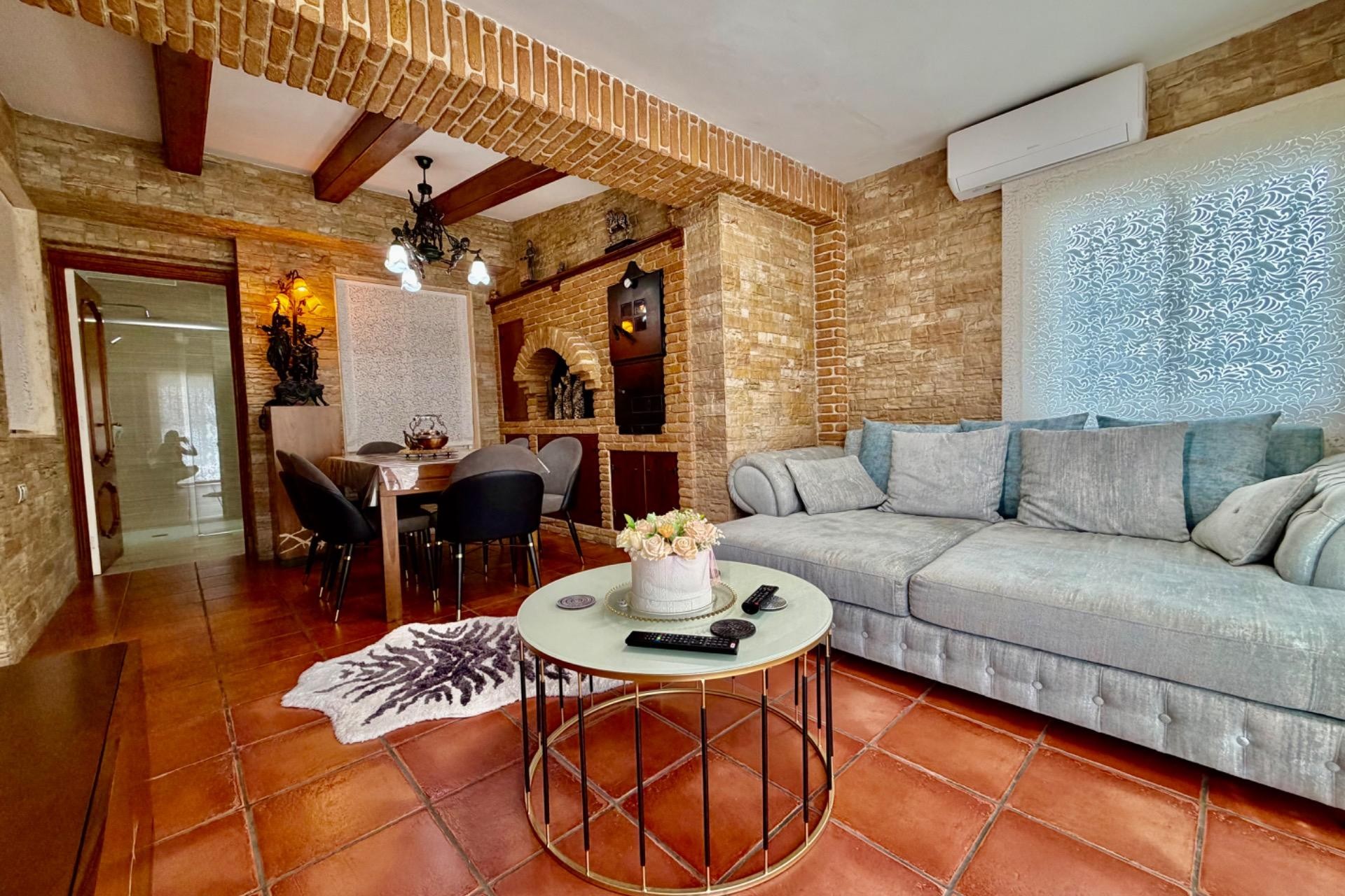 Resale - Town House -
Orihuela Costa - La Zenia