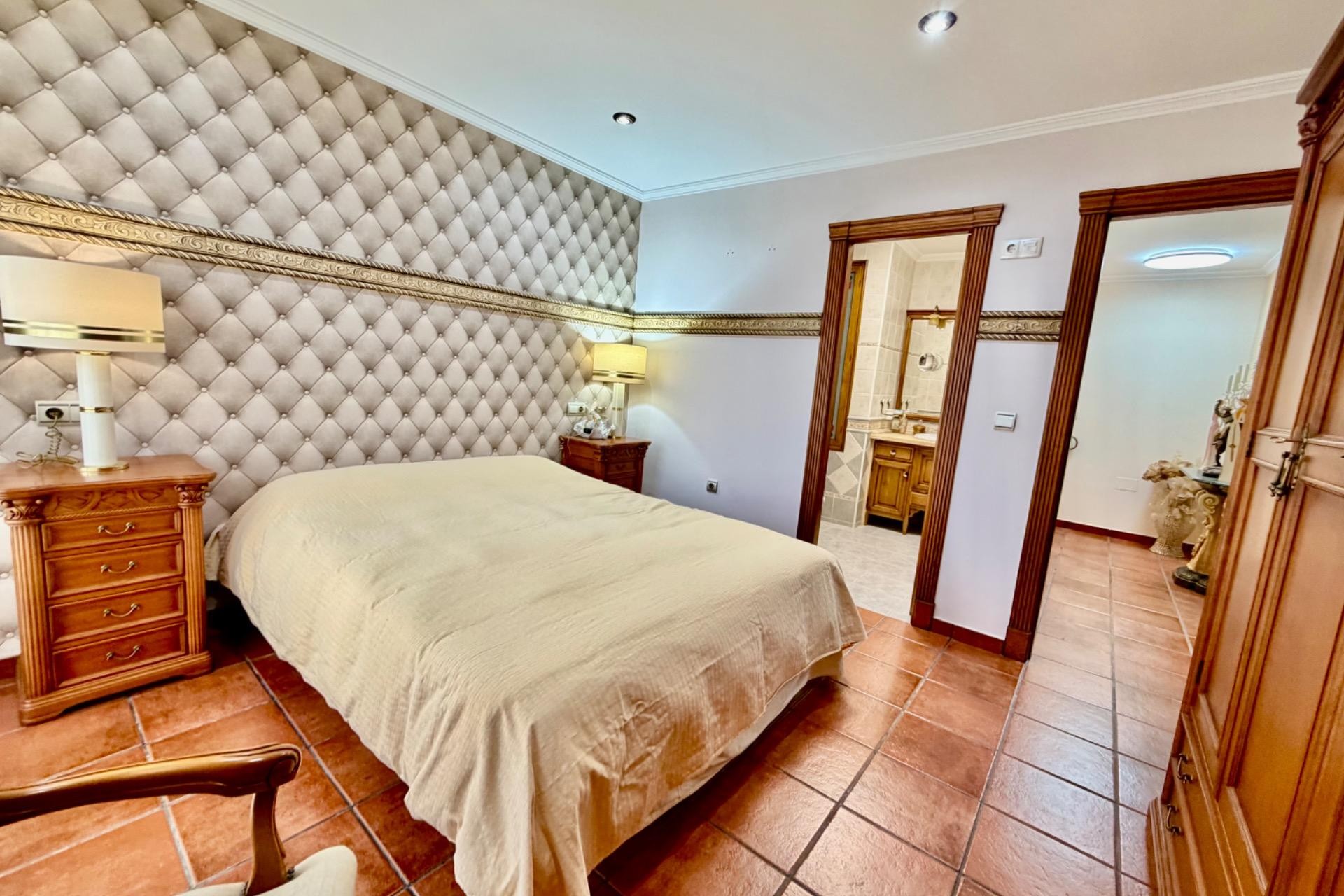 Resale - Town House -
Orihuela Costa - La Zenia