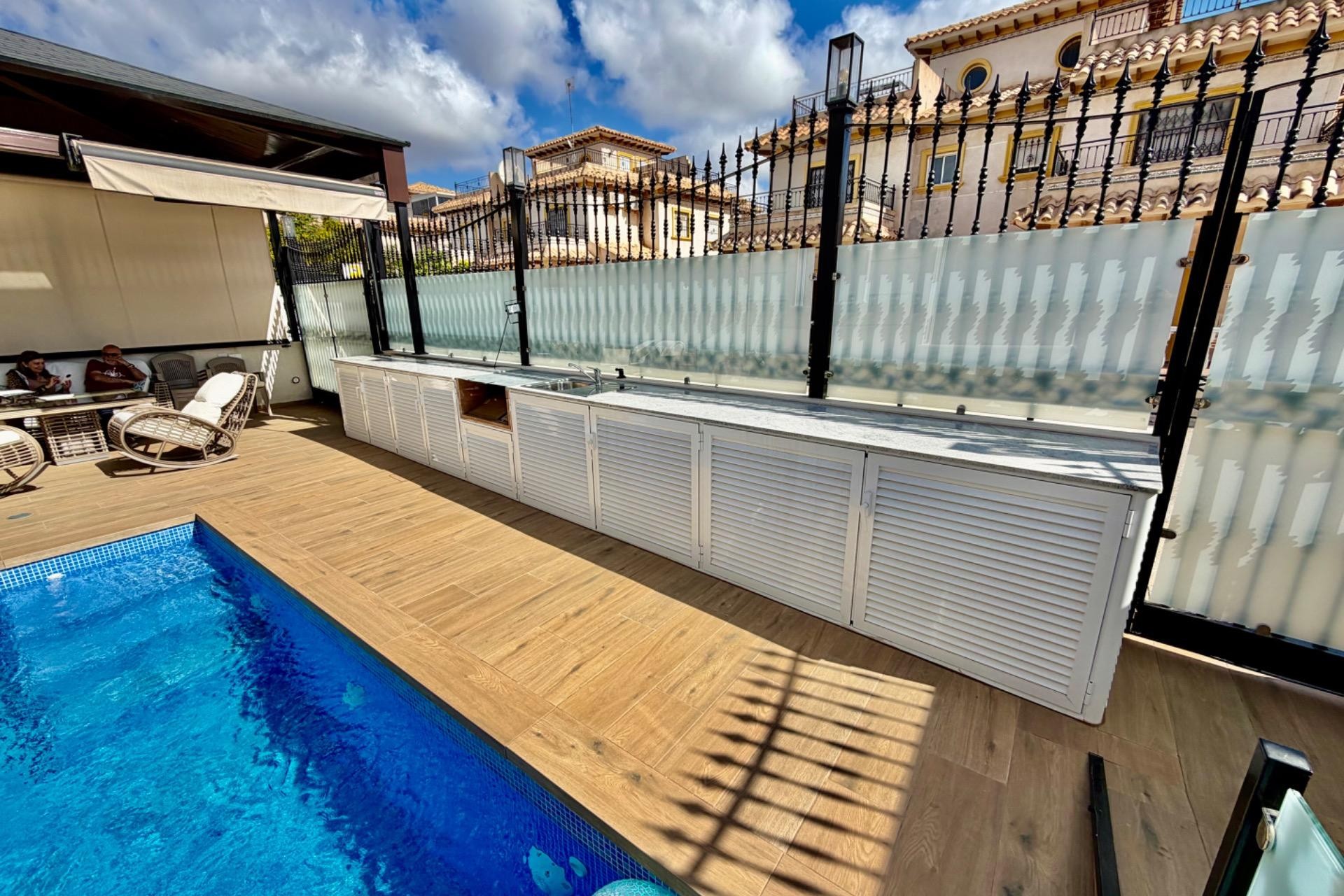 Resale - Town House -
Orihuela Costa - La Zenia