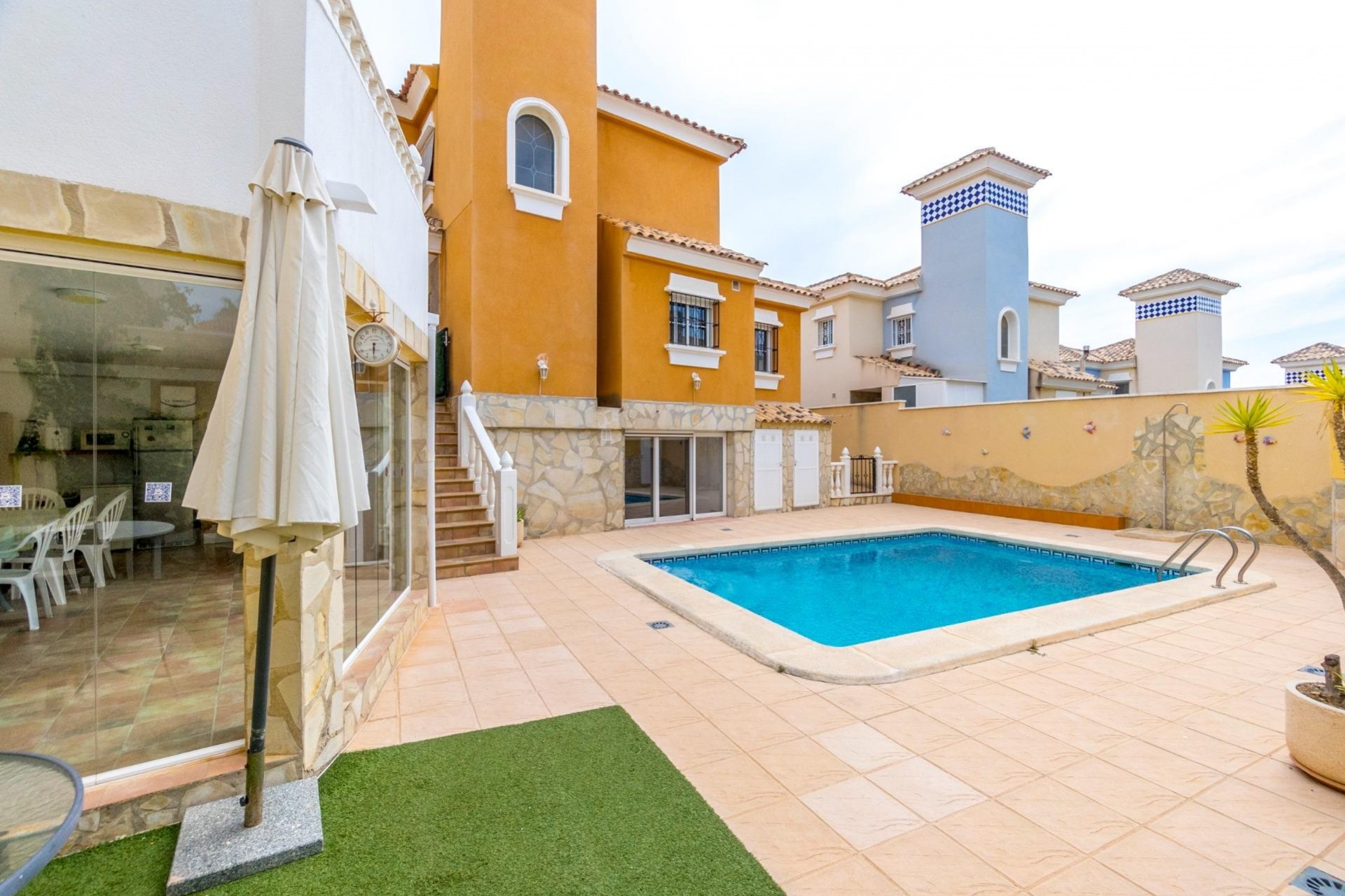 Resale - Town House -
Orihuela Costa - Las Filipinas