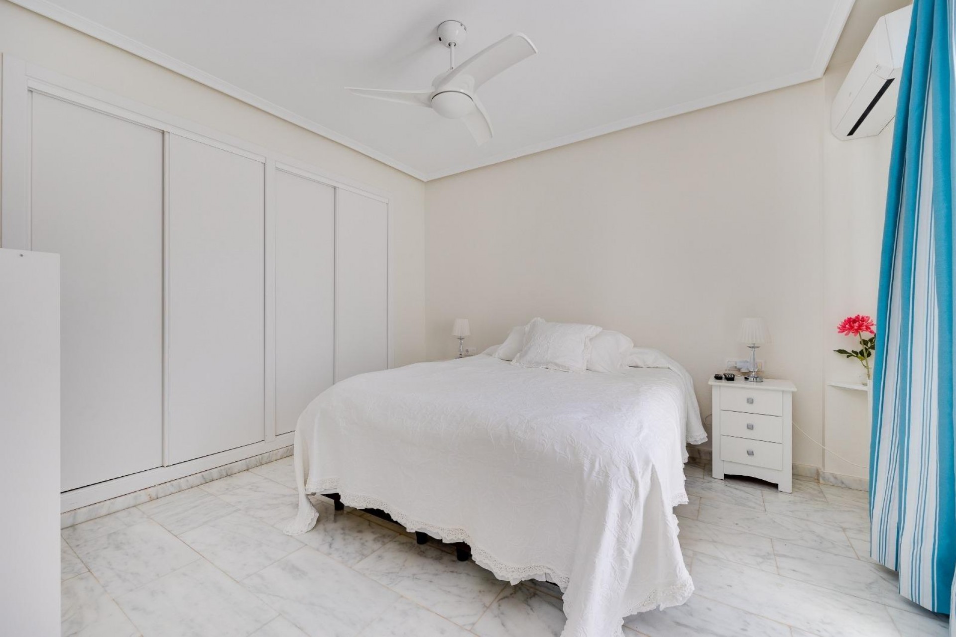 Resale - Town House -
Orihuela Costa - Las Filipinas