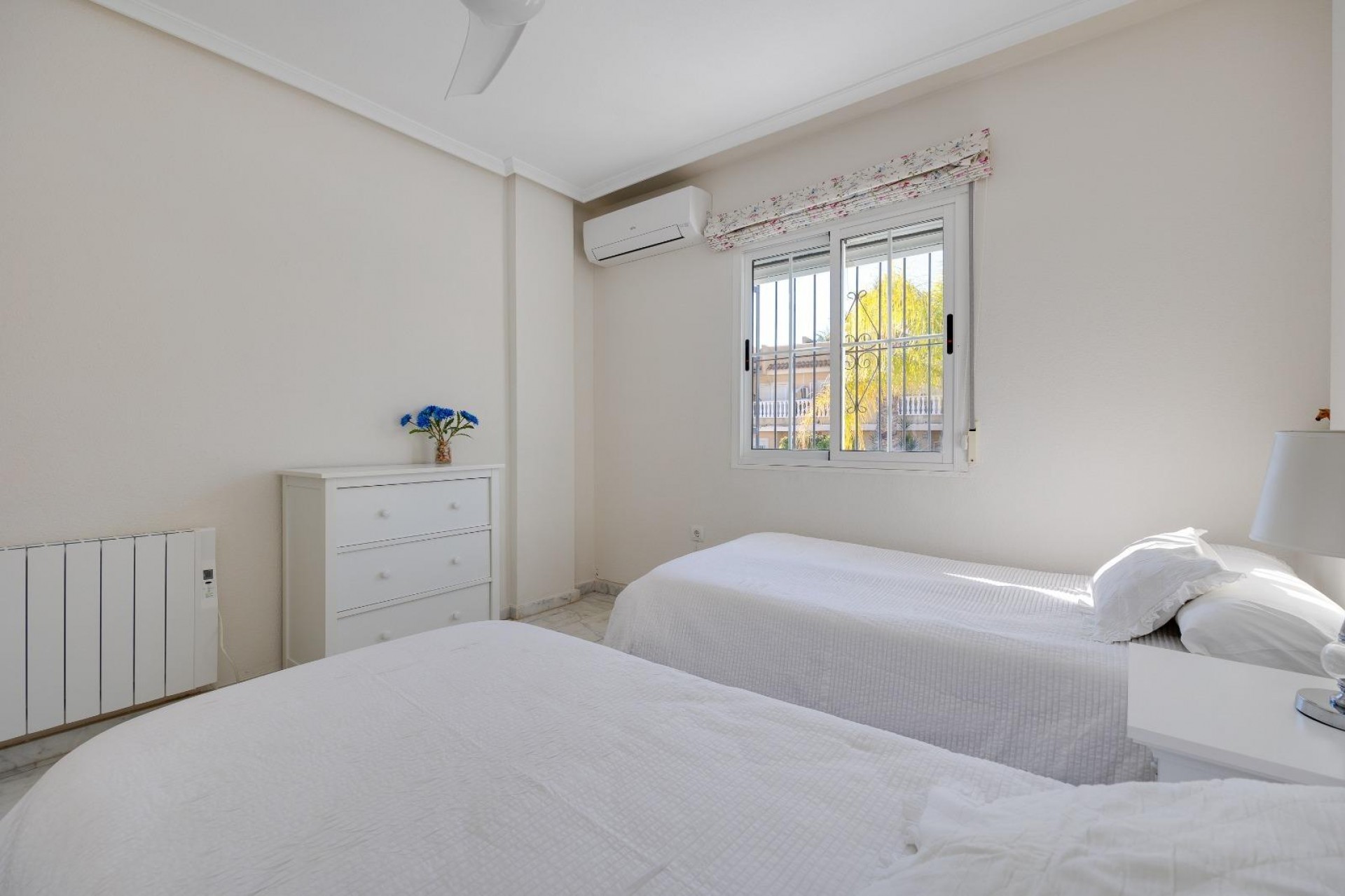 Resale - Town House -
Orihuela Costa - Las Filipinas