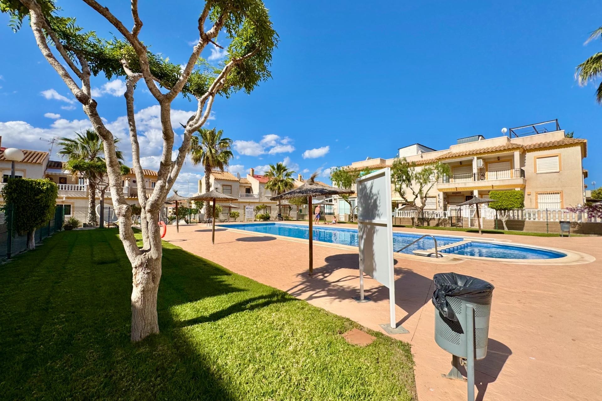 Resale - Town House -
Orihuela Costa - Las Filipinas