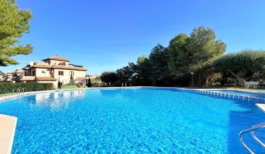 Resale - Town House -
Orihuela Costa - Las Filipinas