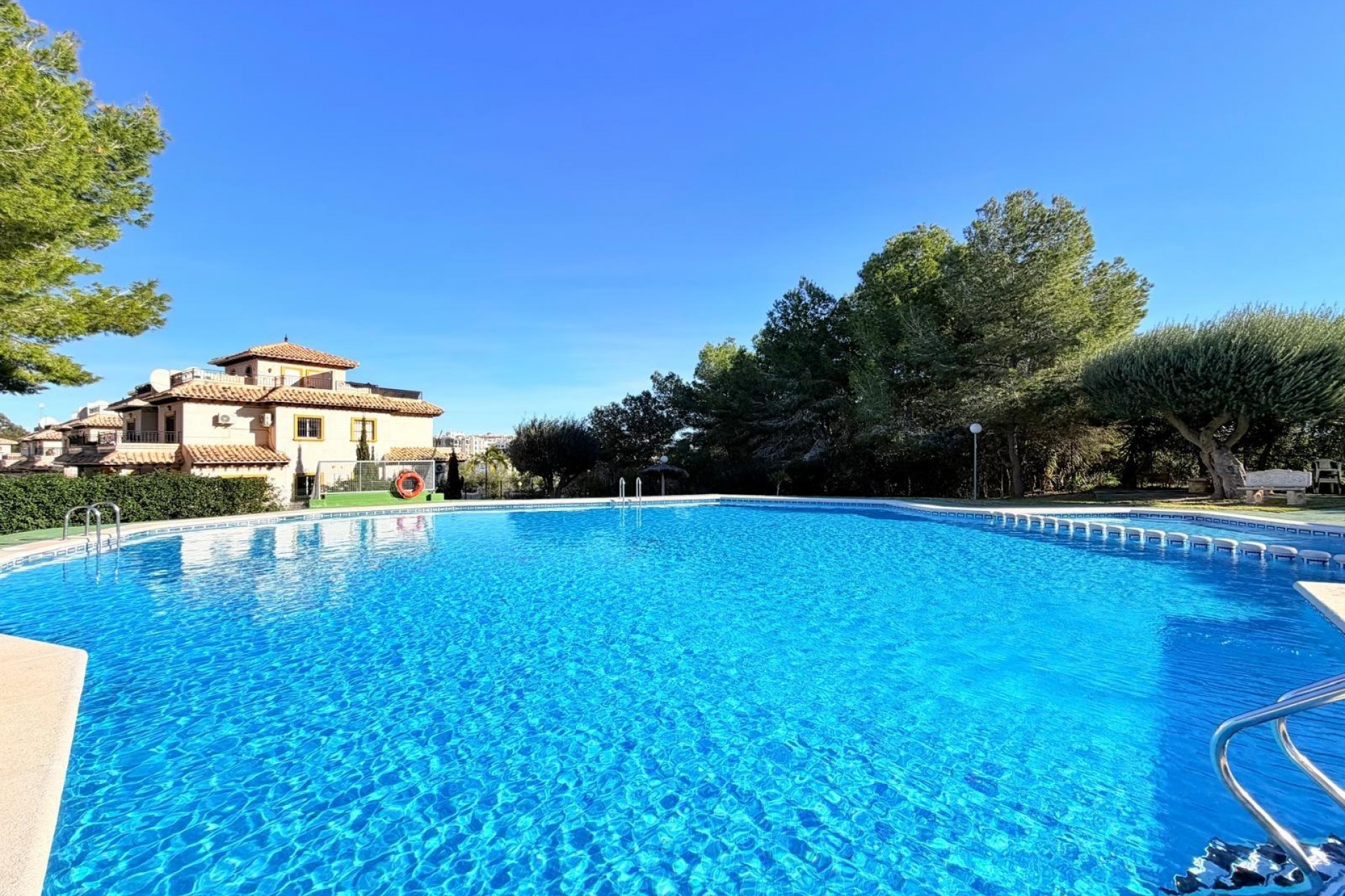 Resale - Town House -
Orihuela Costa - Las Filipinas