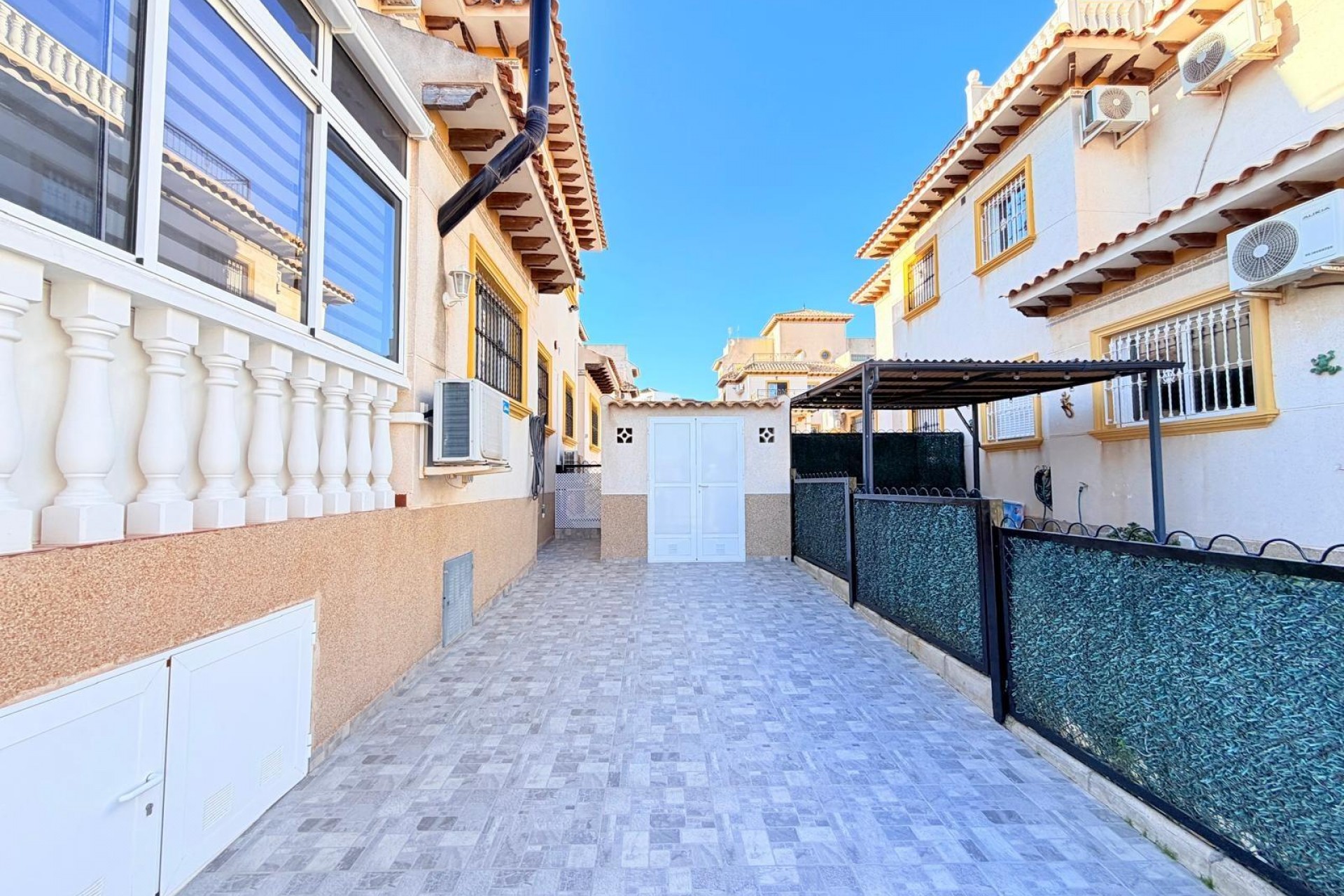 Resale - Town House -
Orihuela Costa - Las Filipinas