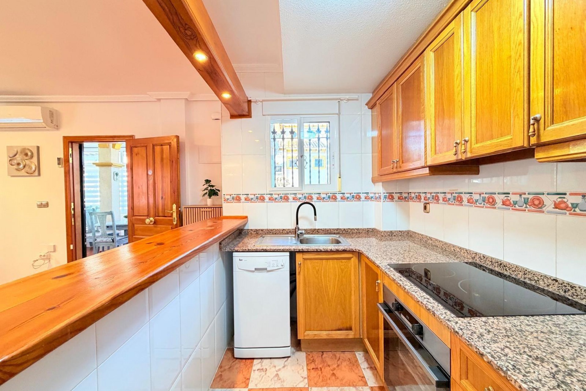 Resale - Town House -
Orihuela Costa - Las Filipinas