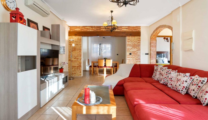Resale - Town House -
Orihuela Costa - Los Almendros-la Florida