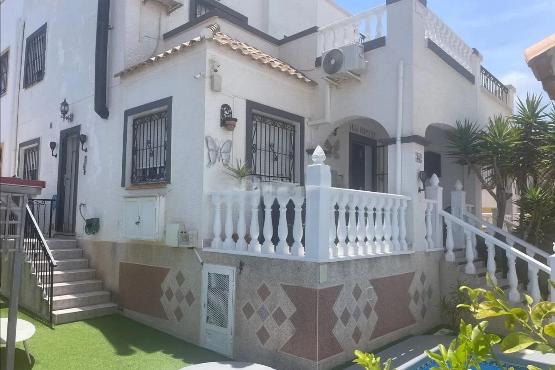 Resale - Town House -
Orihuela Costa - Los Almendros-la Florida