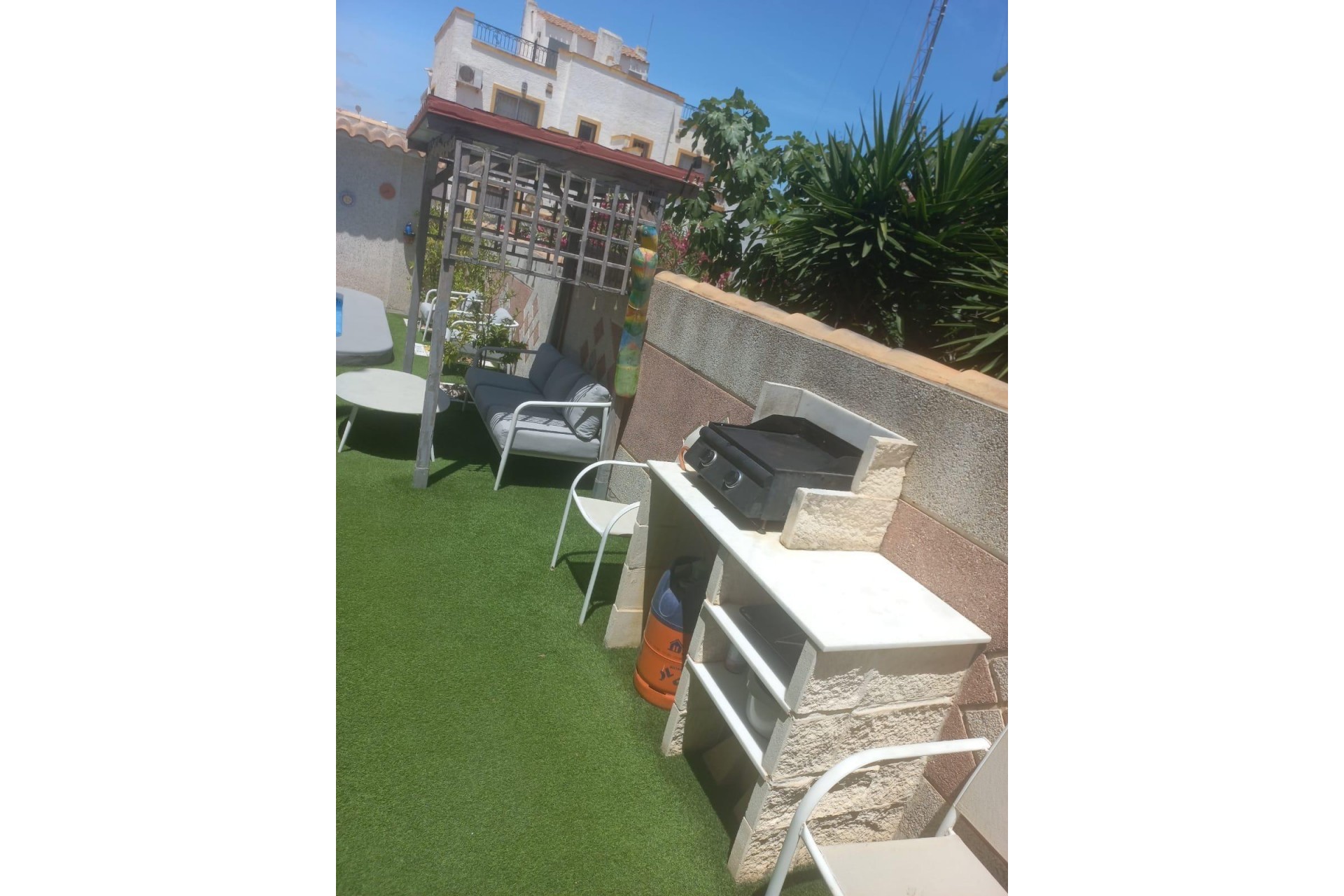 Resale - Town House -
Orihuela Costa - Los Almendros-la Florida