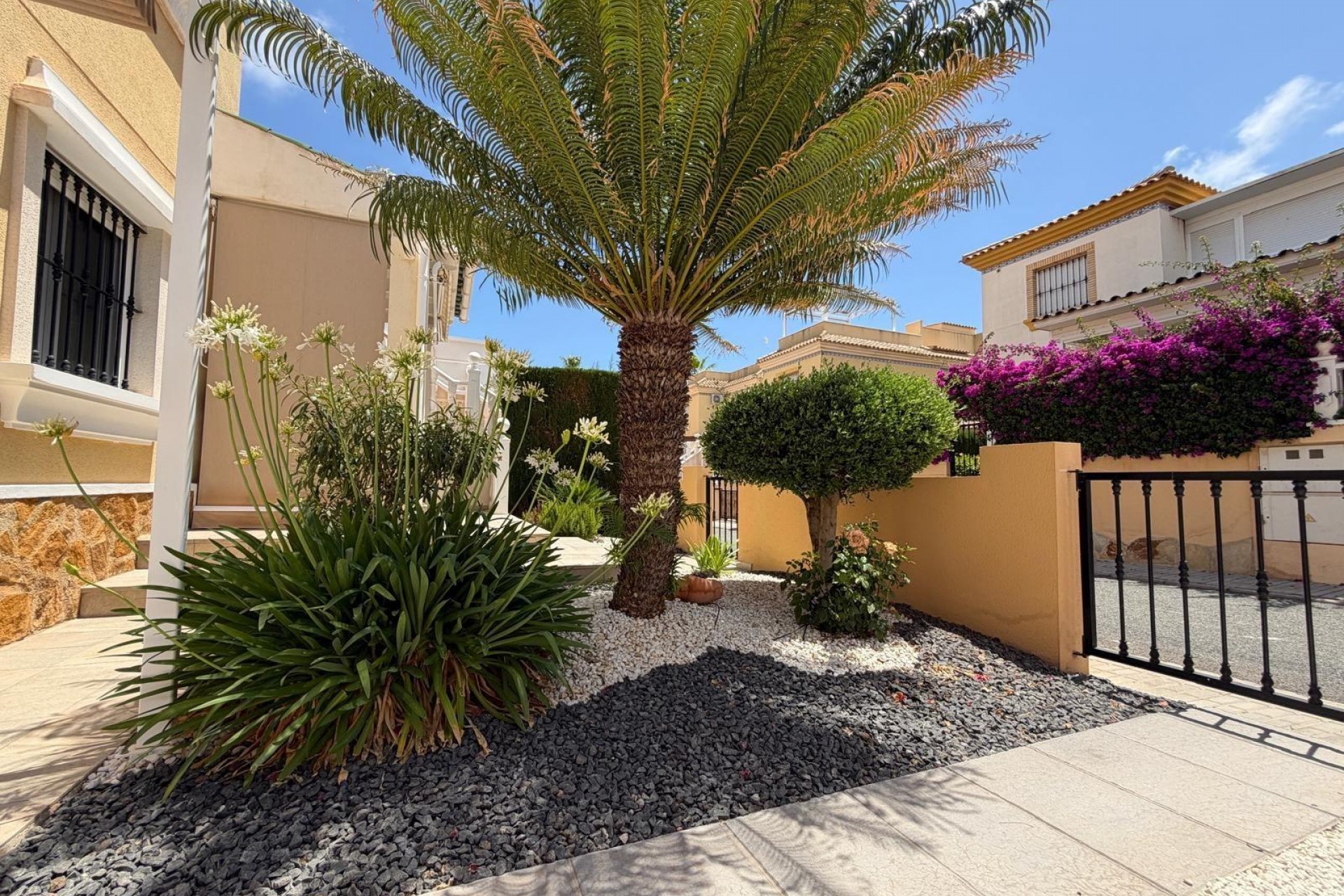 Resale - Town House -
Orihuela Costa - Los Dolses