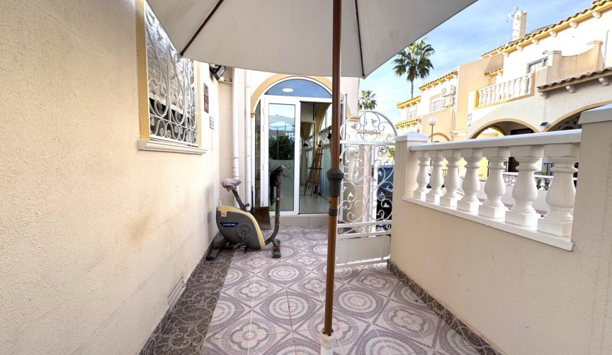 Resale - Town House -
Orihuela Costa - Playa Flamenca