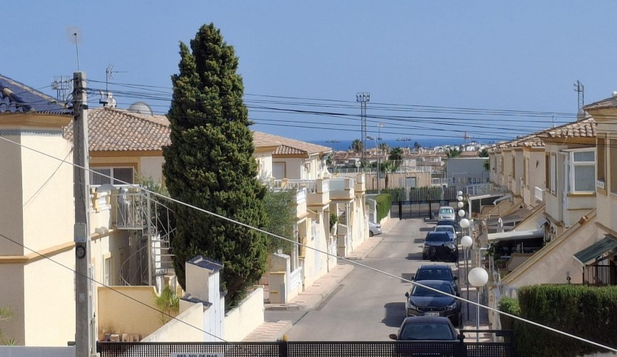 Resale - Town House -
Orihuela Costa - Playa Flamenca