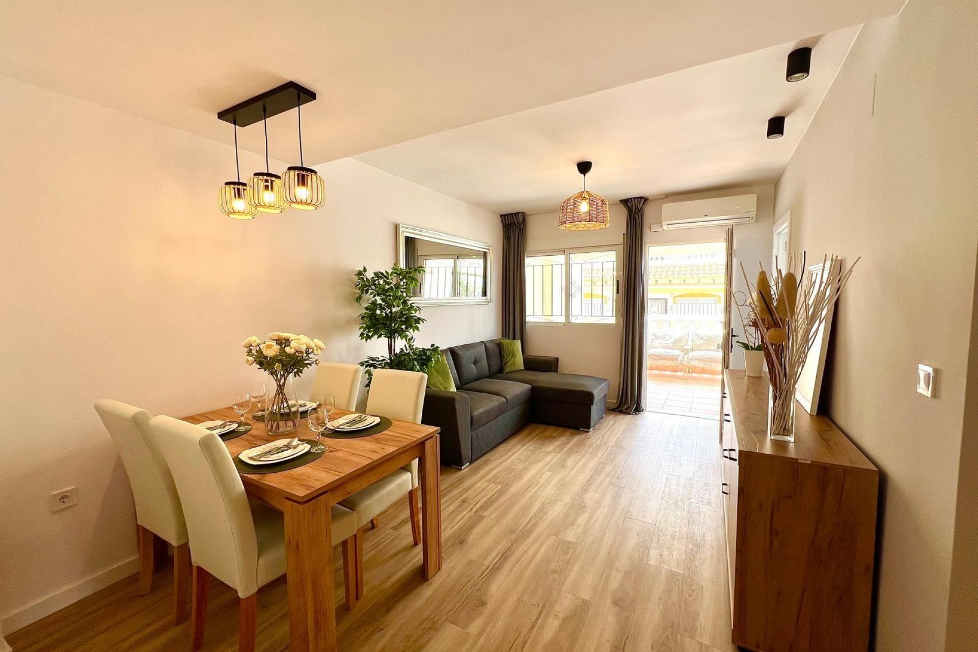 Resale - Town House -
Orihuela - Urbanización Perla Del Mar