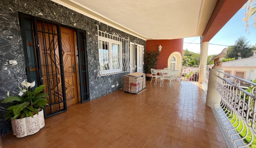 Resale - Town House -
Pedreguer - Inland