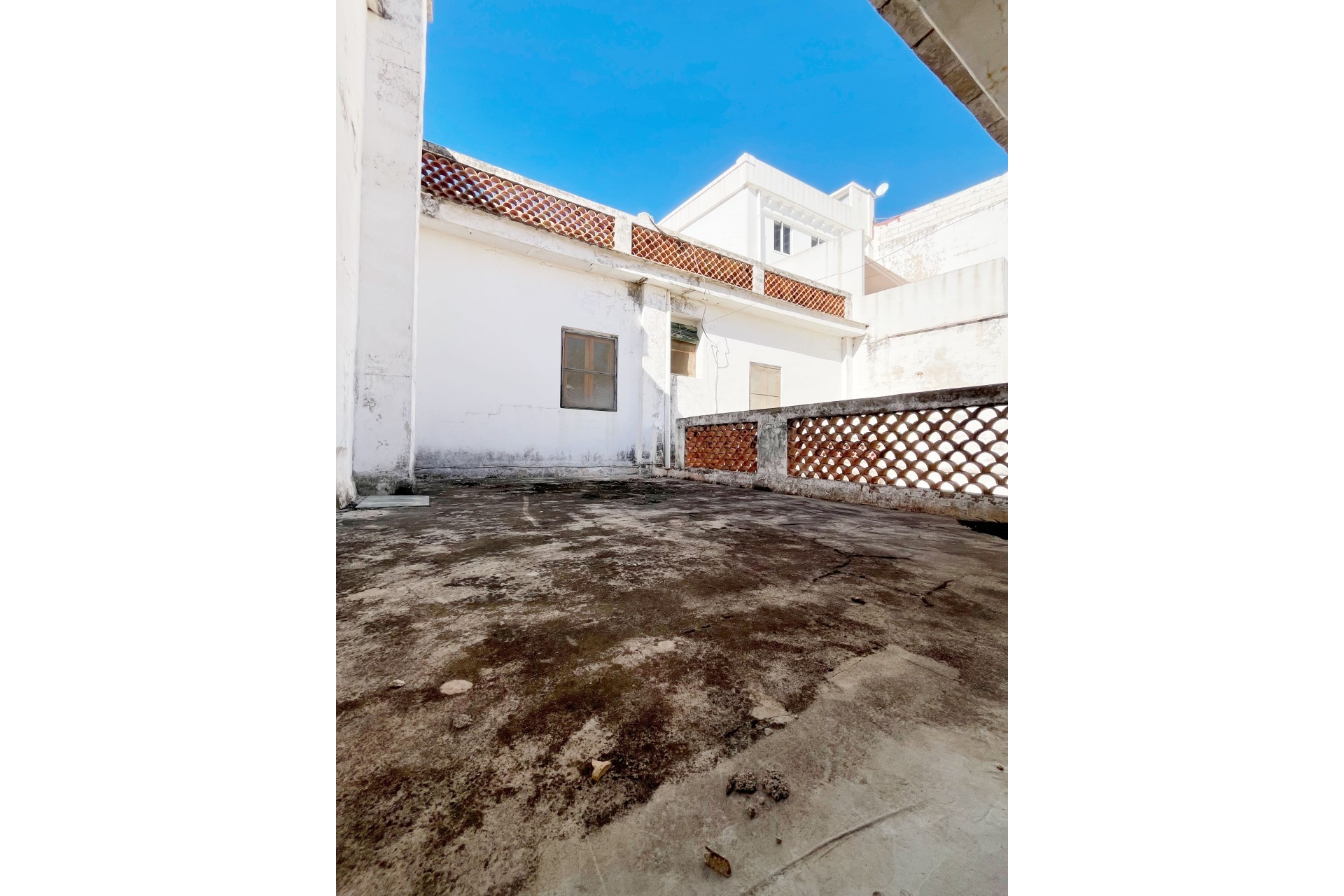 Resale - Town House -
Pego - Inland