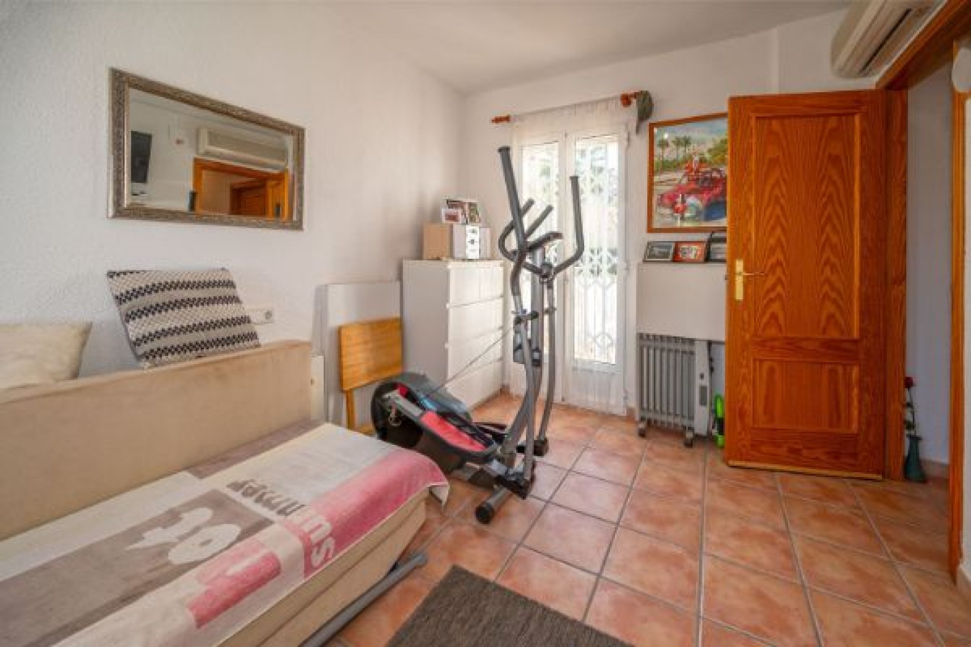 Resale - Town House -
Pego - Inland