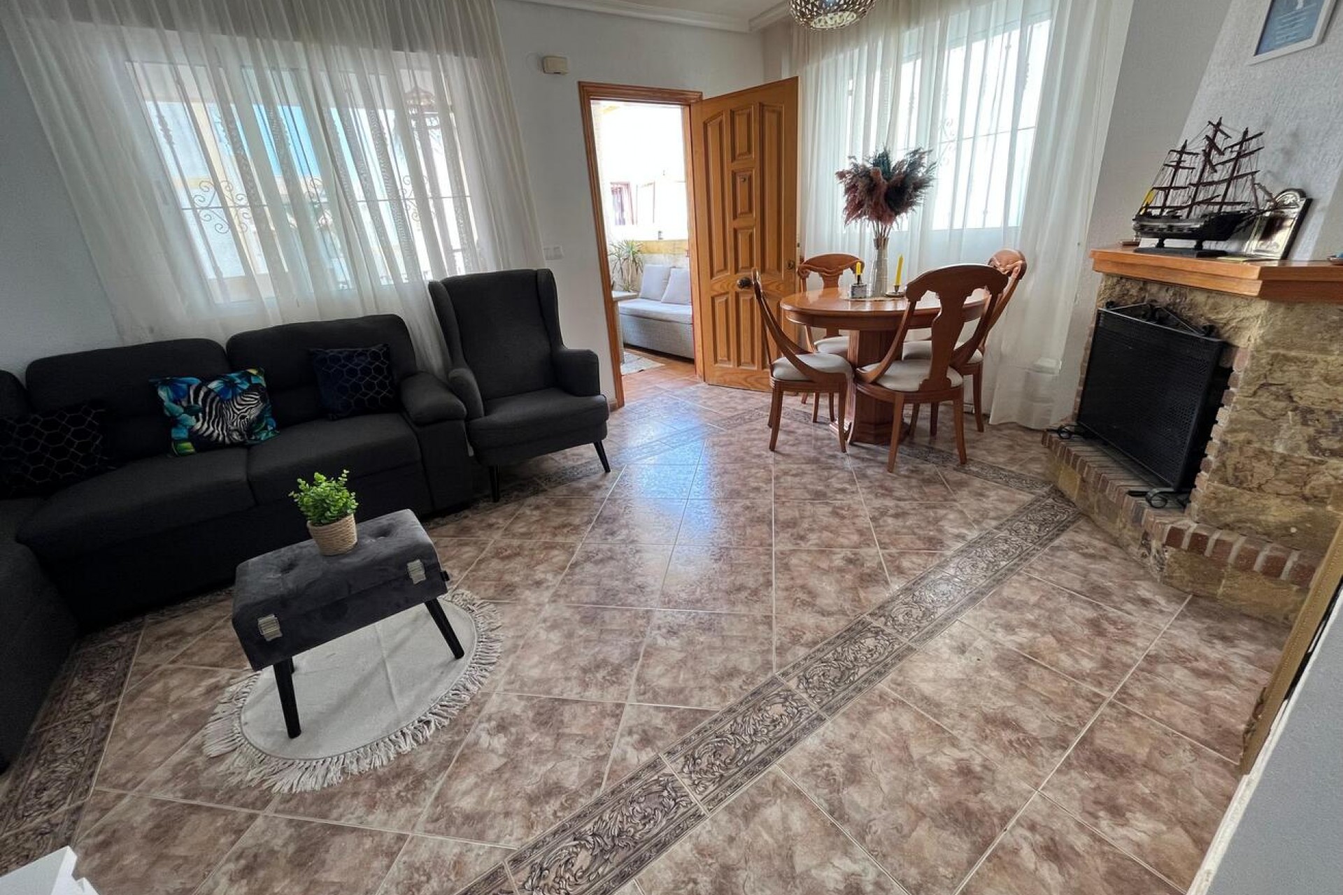 Resale - Town House Penthouse -
Torrevieja - La Florida