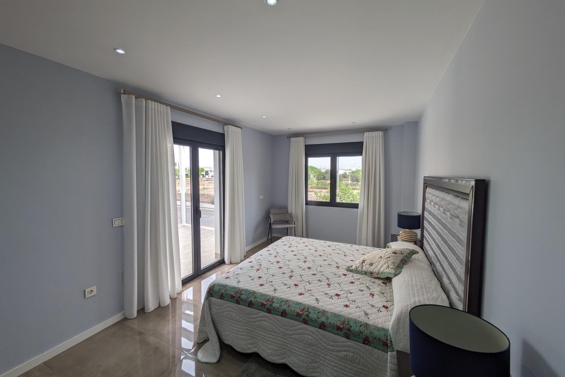 Resale - Town House -
Pilar de la Horadada