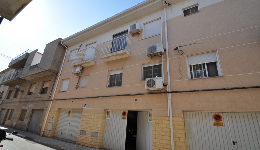 Resale - Town House -
Pinoso - Inland