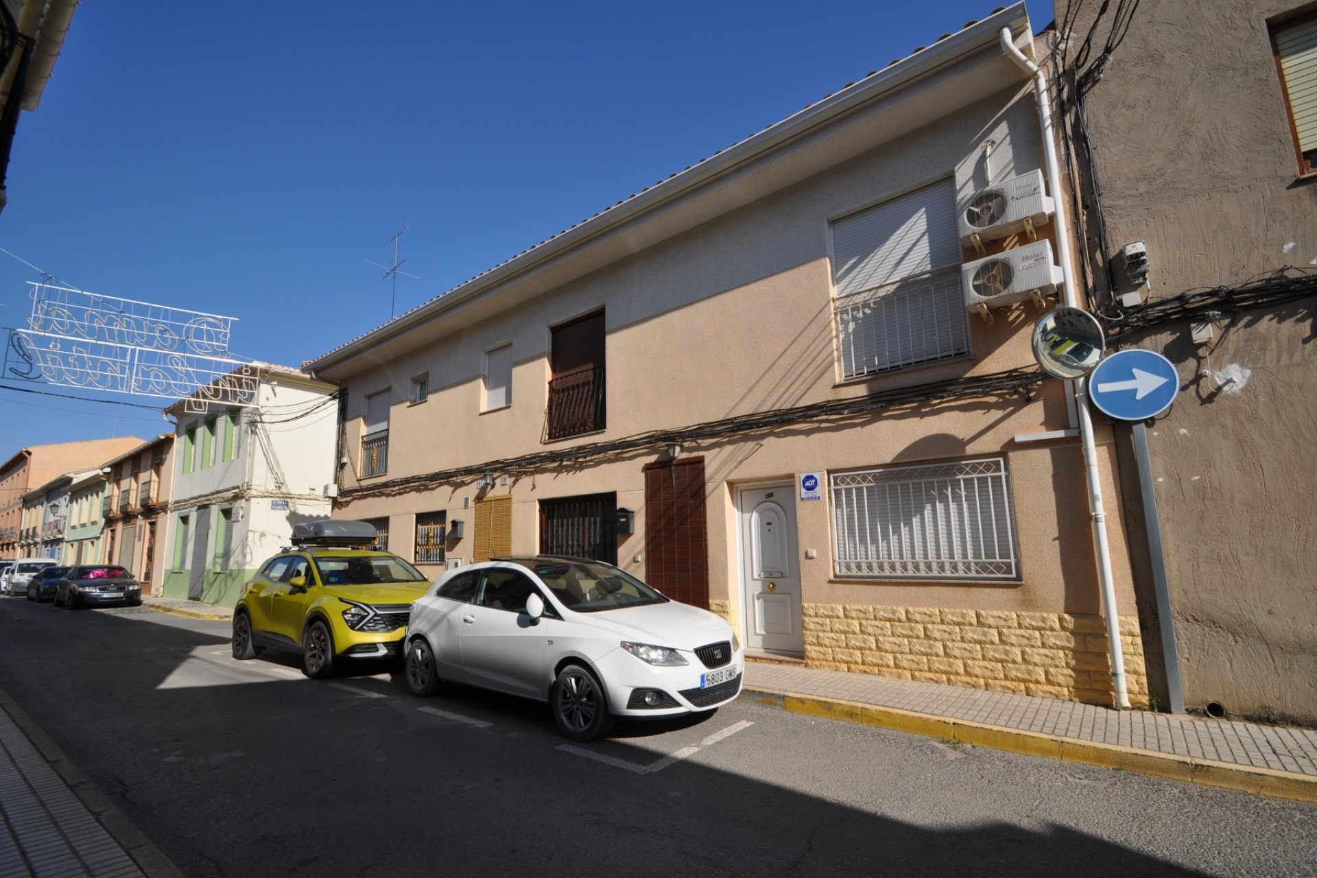 Resale - Town House -
Pinoso - Inland