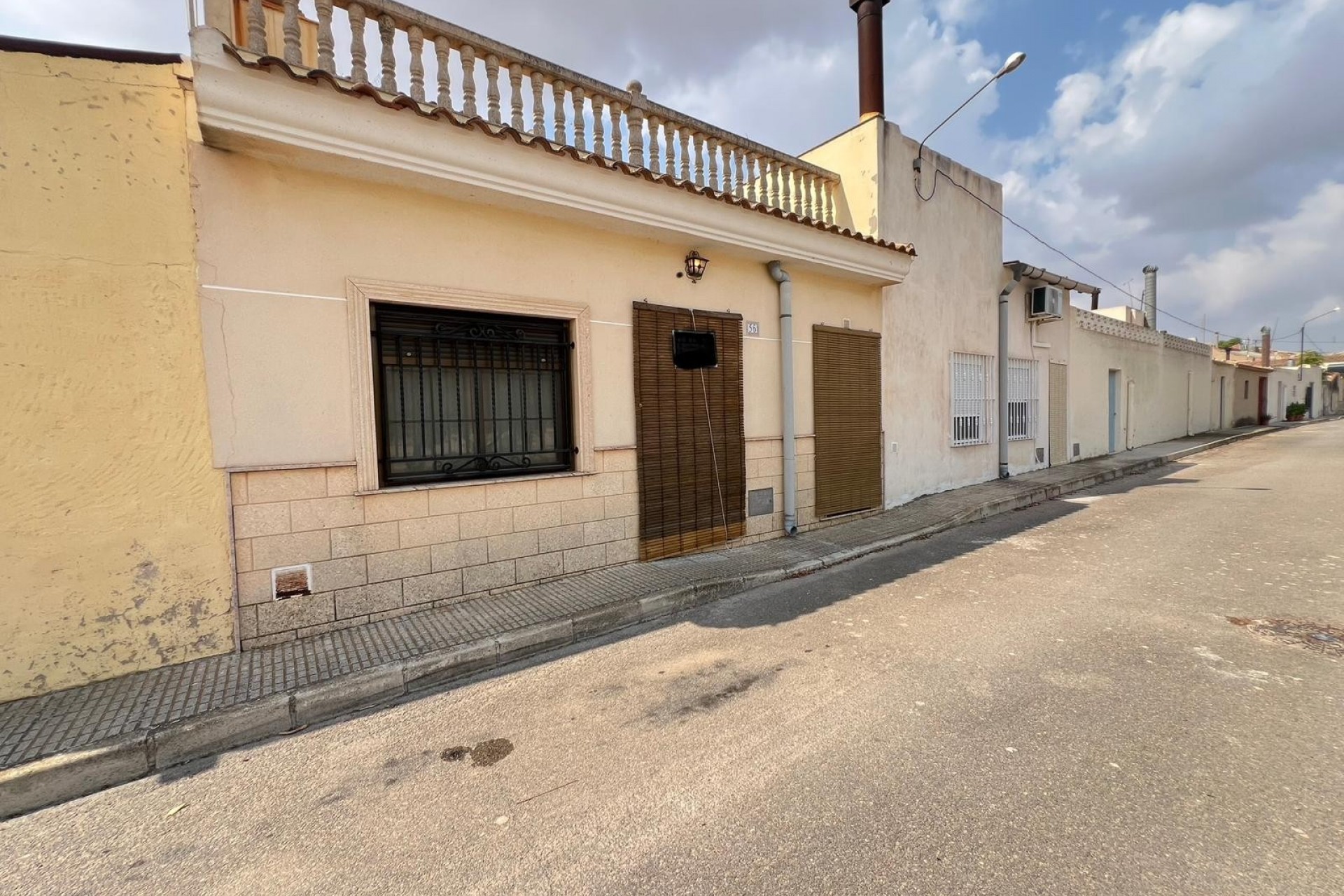 Resale - Town House -
Pinoso - Inland