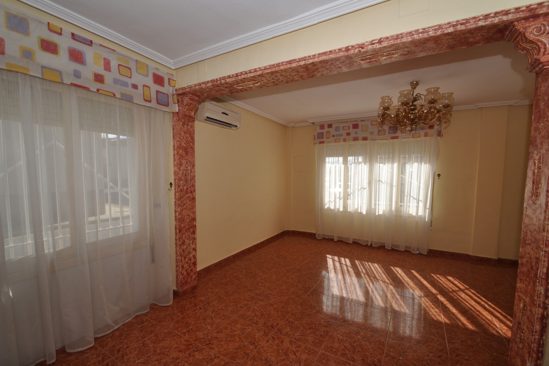 Resale - Town House -
Pinoso - Inland