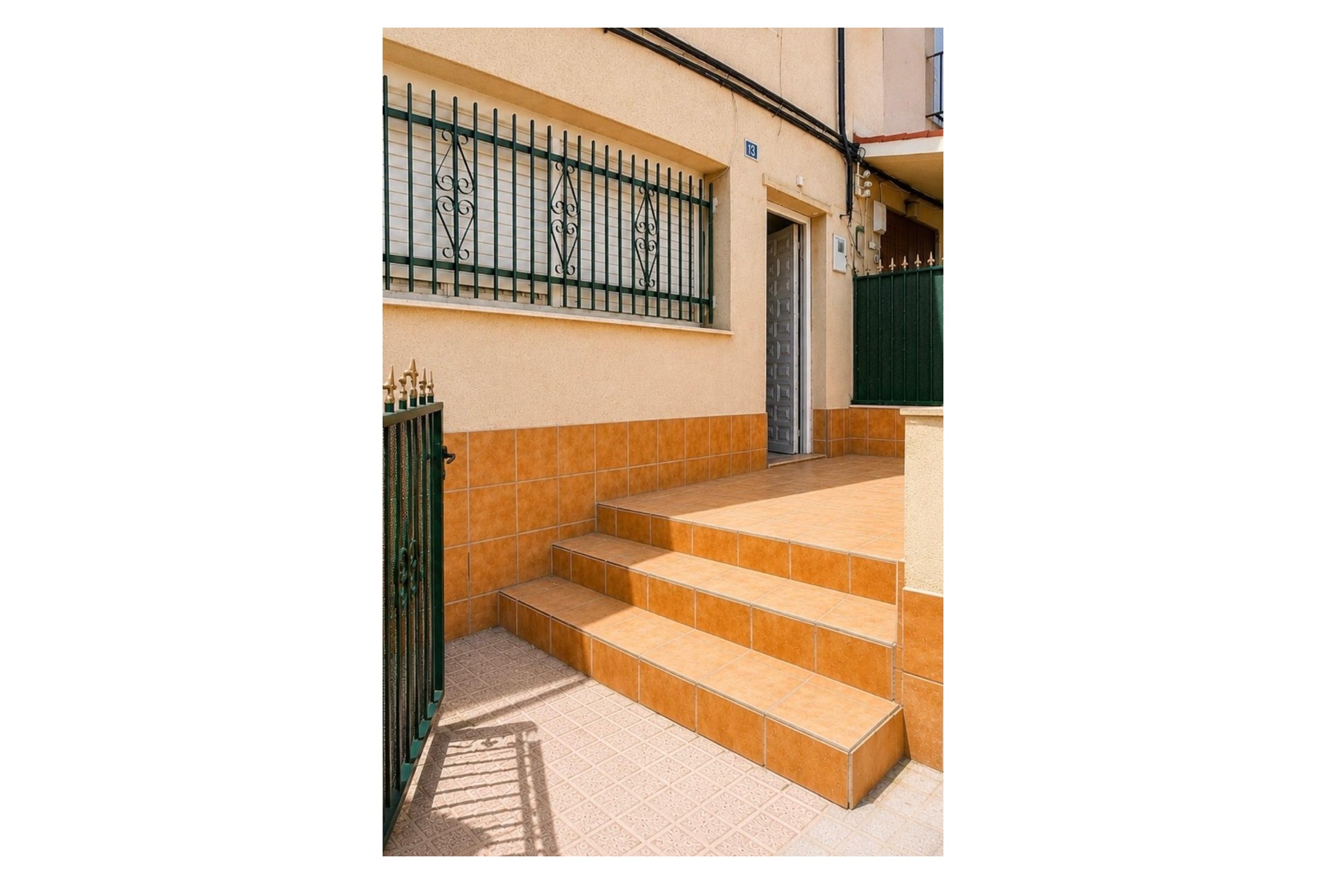 Resale - Town House -
Pinoso - Inland