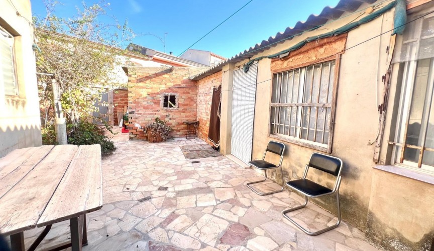 Resale - Town House -
Pinoso - Inland