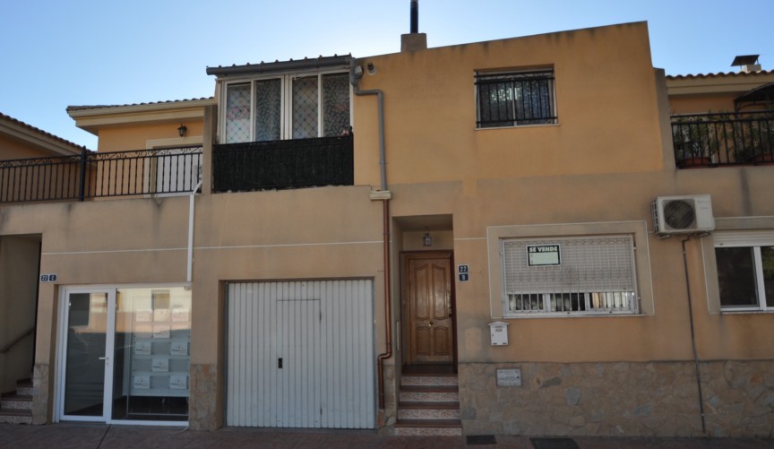 Resale - Town House -
Pinoso - Inland