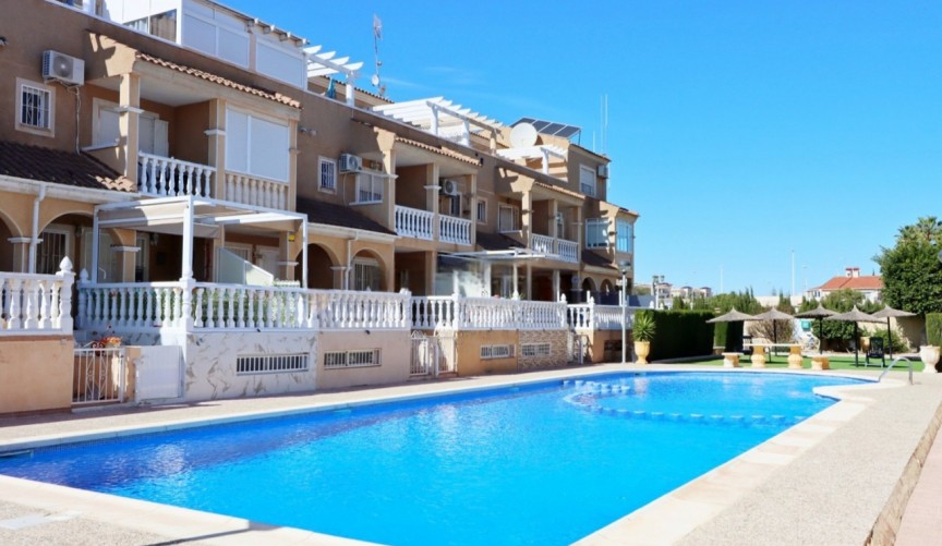 Resale - Town House -
Playa Flamenca - Costa Blanca
