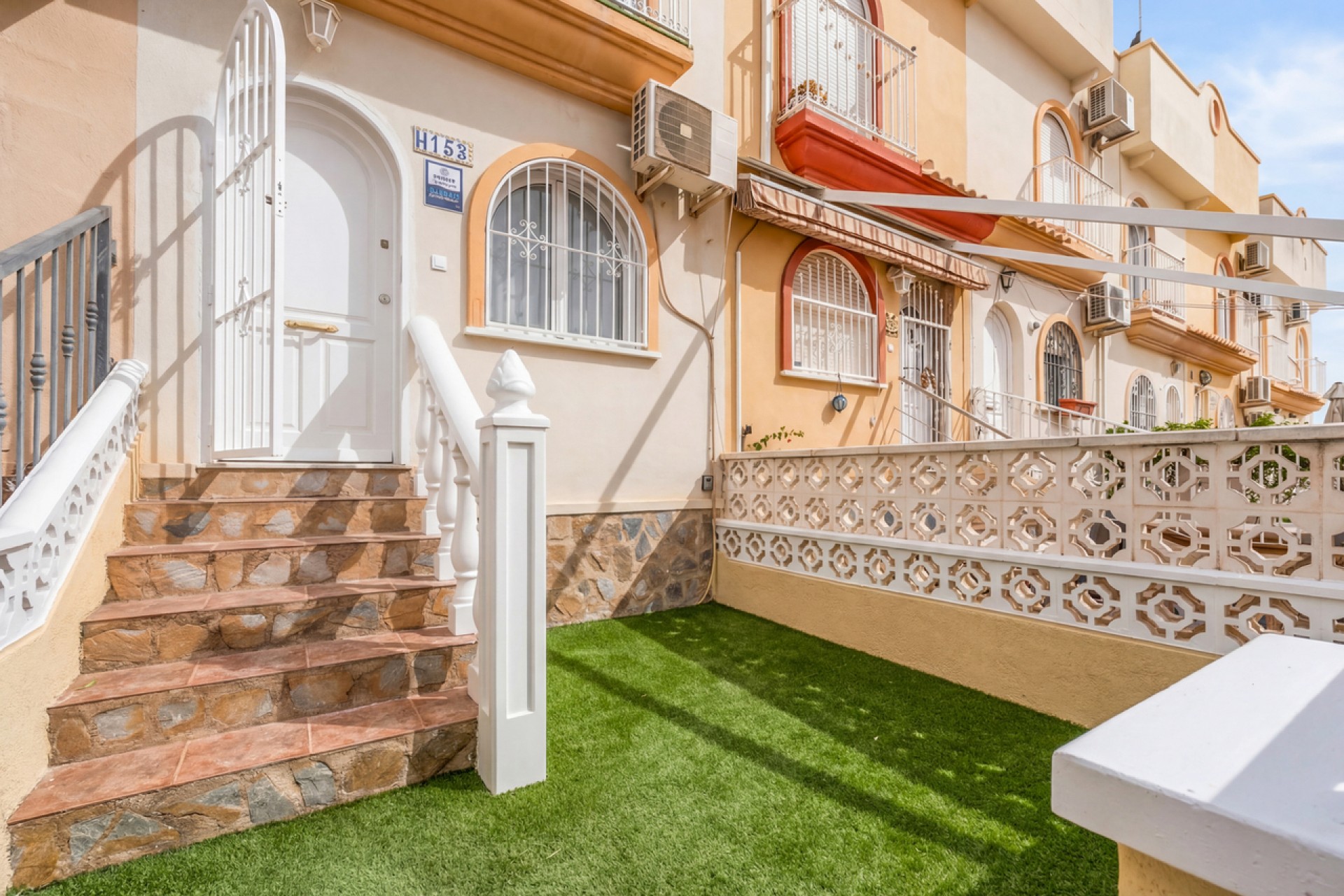 Resale - Town House -
Playa Flamenca - Costa Blanca