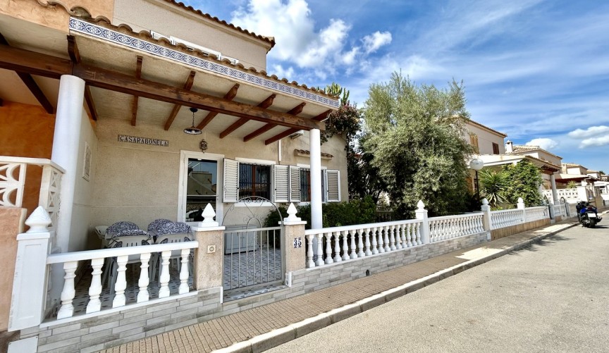 Resale - Town House -
Playa Flamenca - Costa Blanca