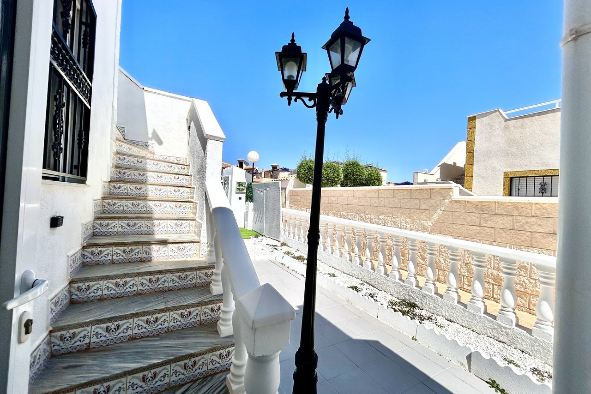 Resale - Town House -
Punta Prima - Costa Blanca