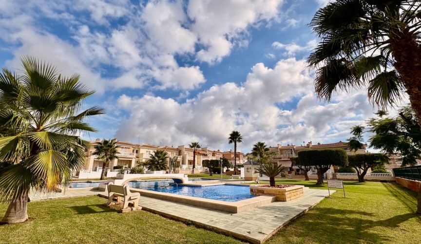 Resale - Town House -
Rojales - Inland