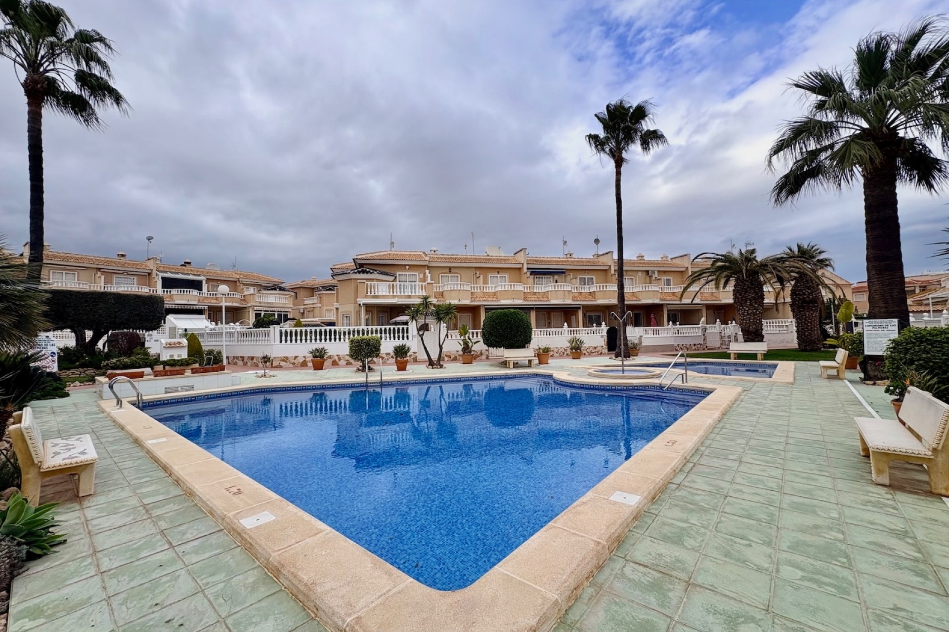 Resale - Town House -
Rojales - Inland