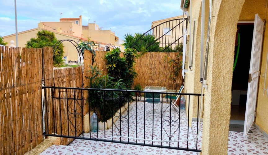 Resale - Town House -
San Fulgencio - La Marina - Urb. La Marina