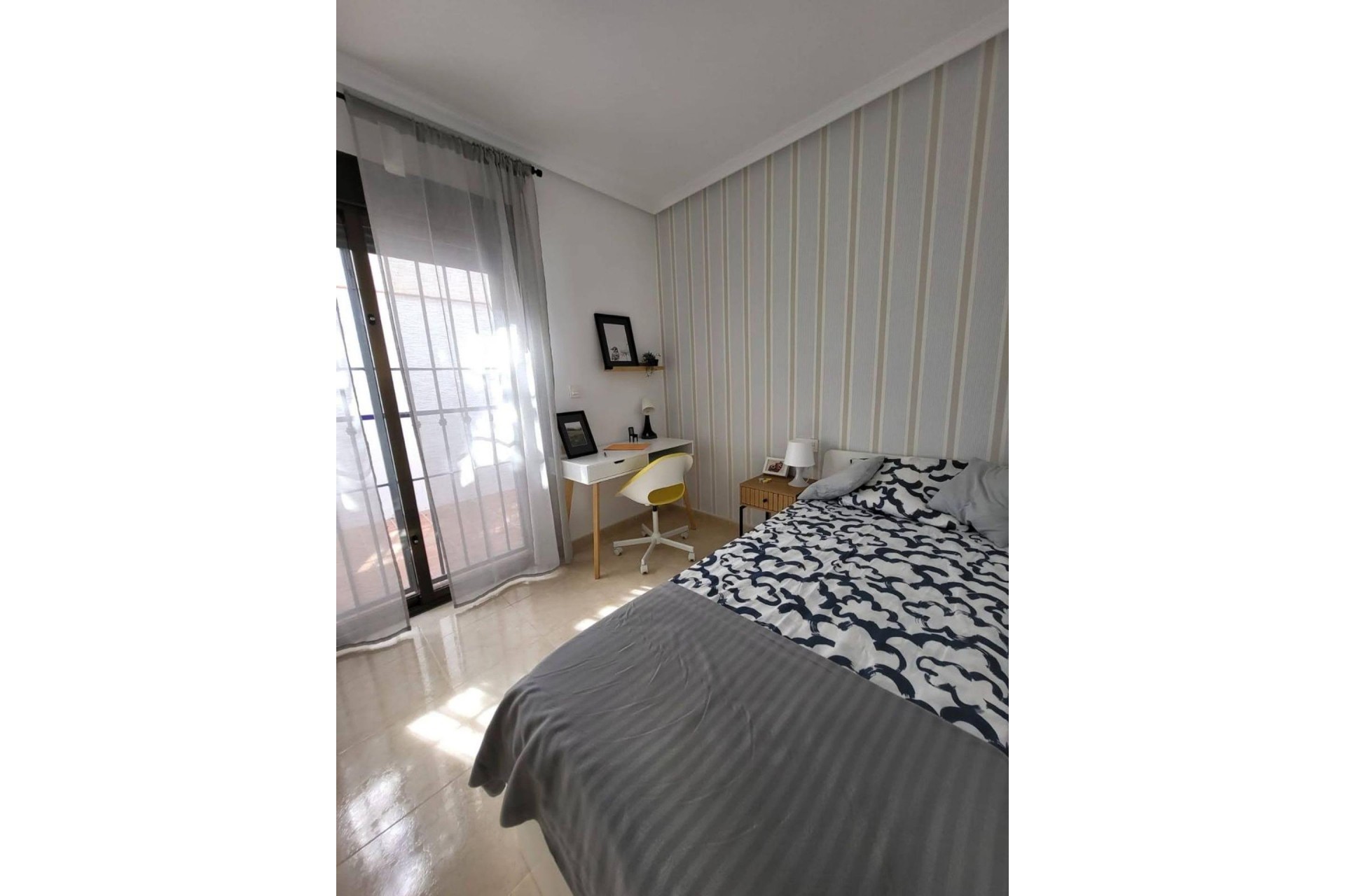 Resale - Town House -
San Miguel de Salinas - Ciudad De Las Comunicaciones