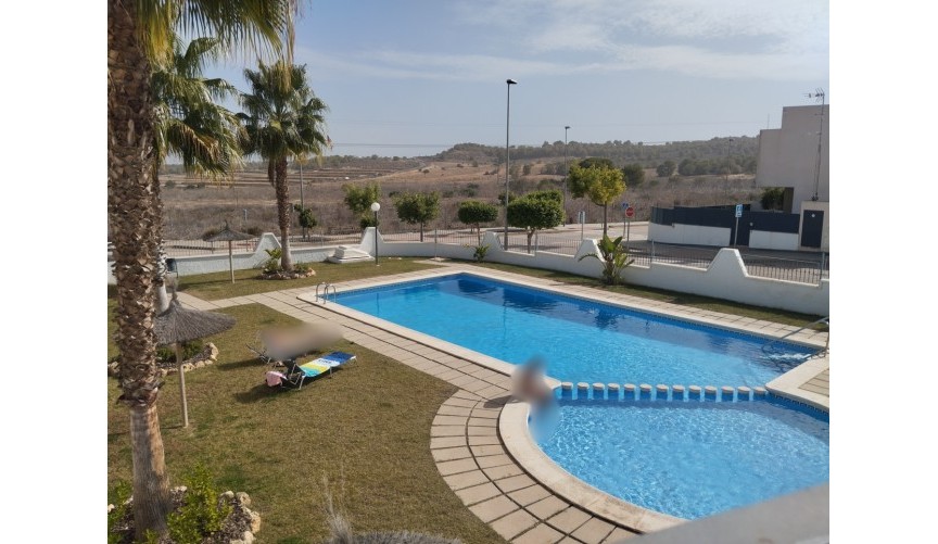 Resale - Town House -
San Miguel de Salinas - Inland