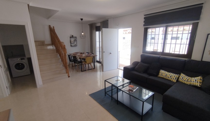 Resale - Town House -
San Miguel de Salinas - Inland