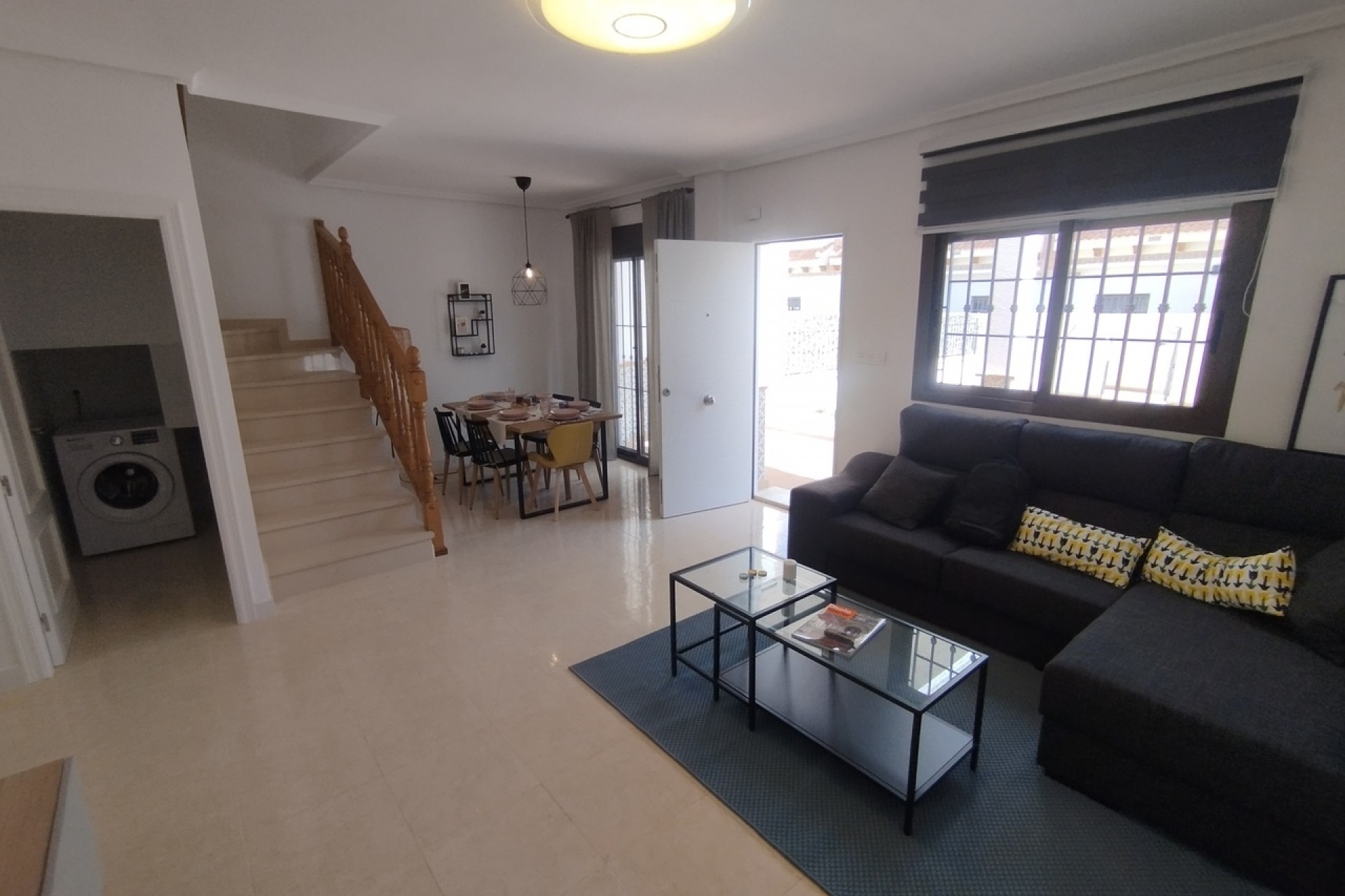 Resale - Town House -
San Miguel de Salinas - Inland