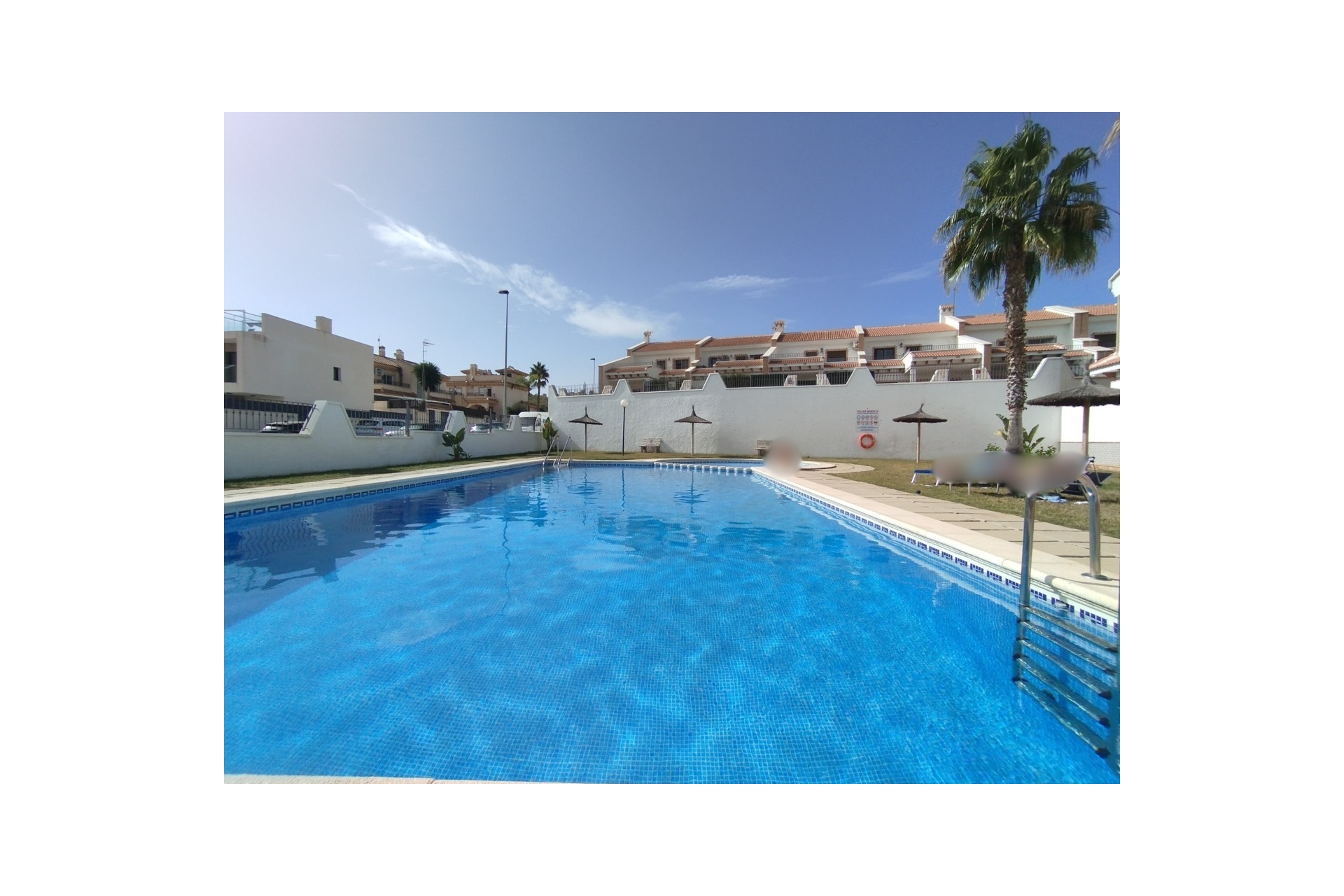 Resale - Town House -
San Miguel de Salinas - Inland