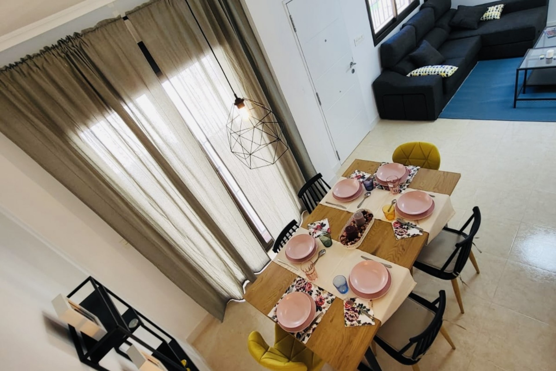 Resale - Town House -
San Miguel de Salinas - Inland