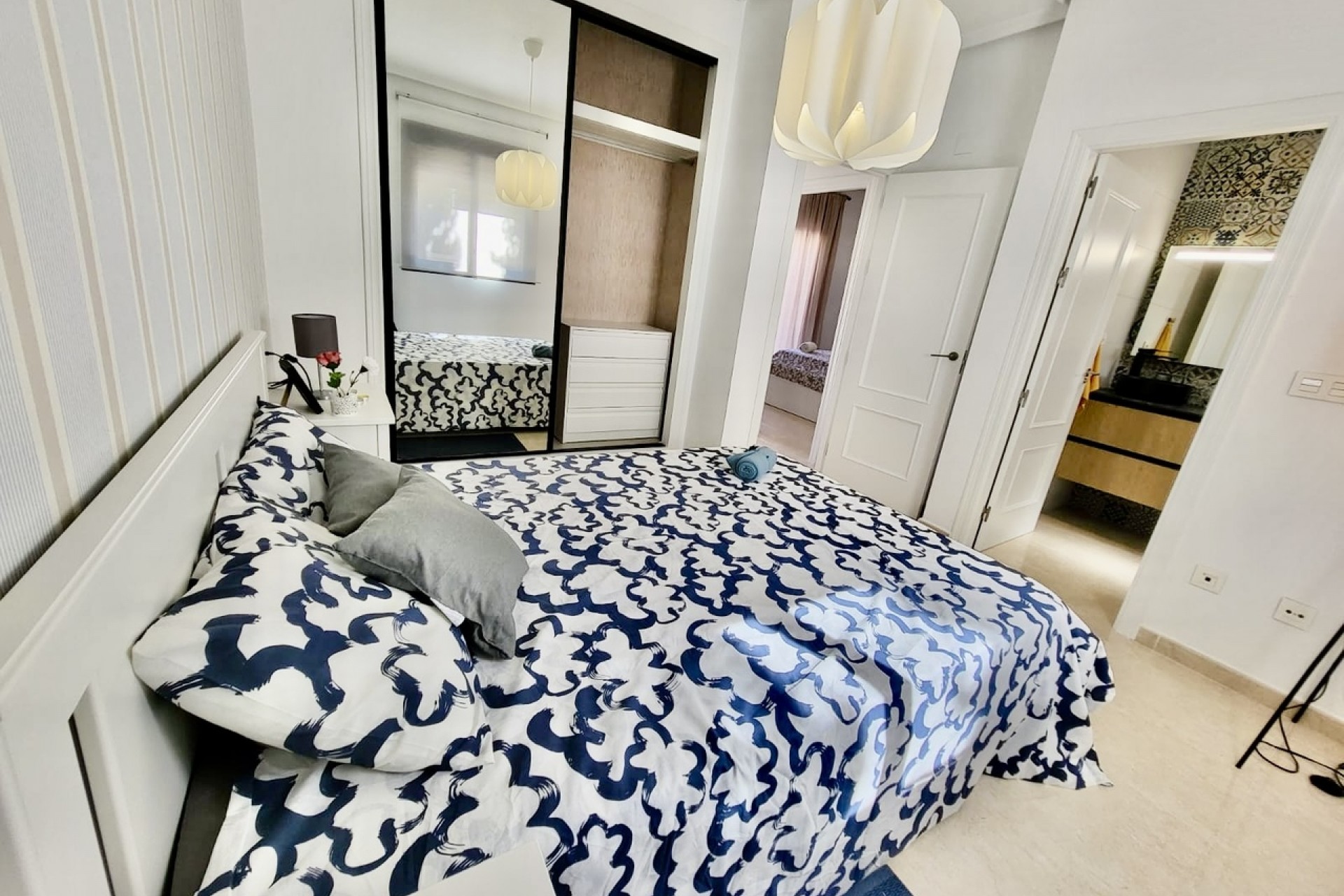 Resale - Town House -
San Miguel de Salinas - Inland