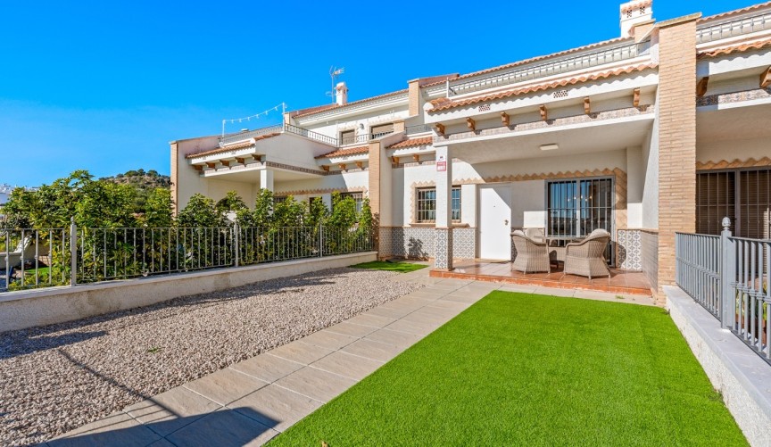 Resale - Town House -
San Miguel de Salinas - Inland