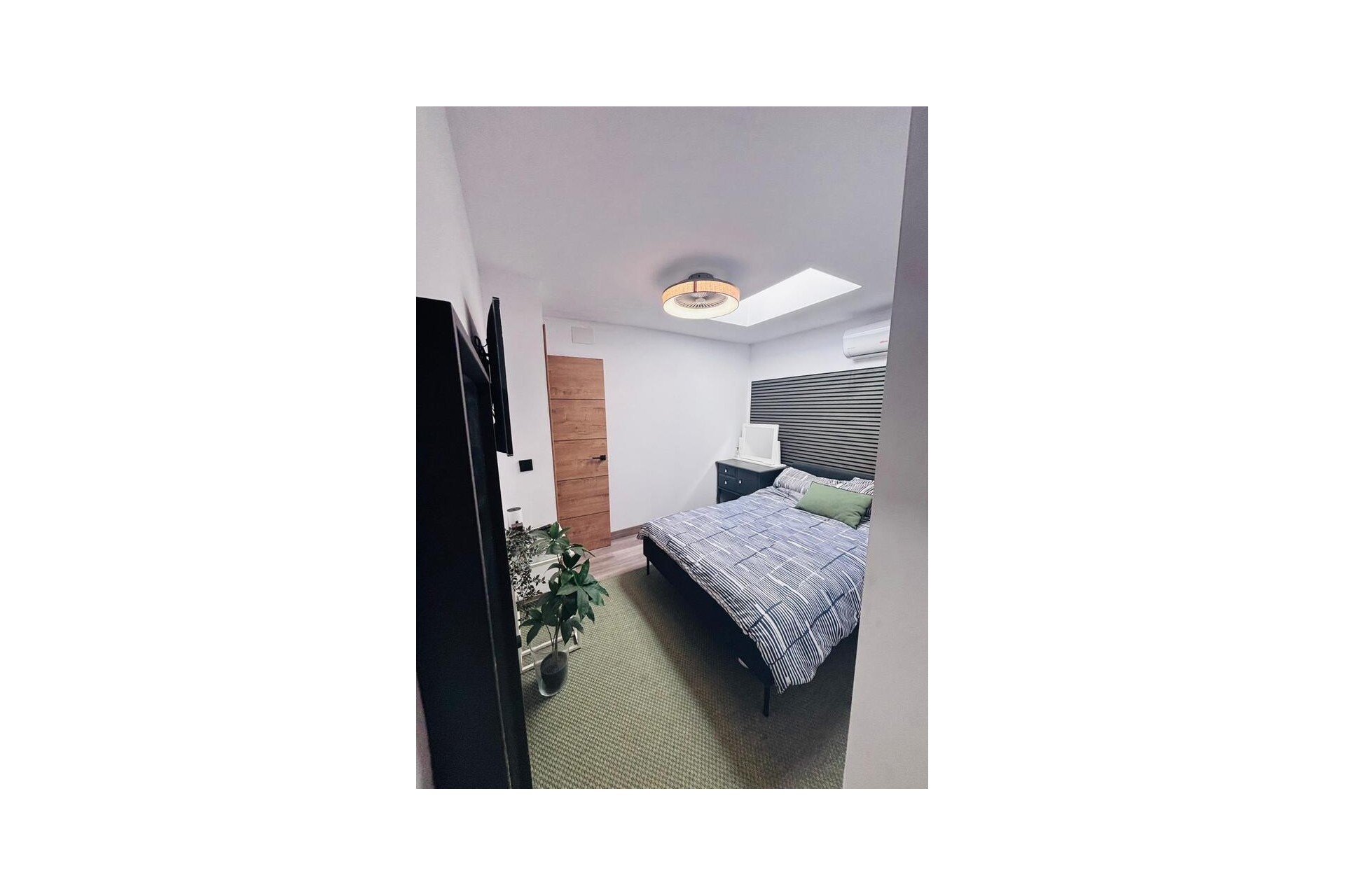 Resale - Town House -
San Miguel de Salinas - Inland