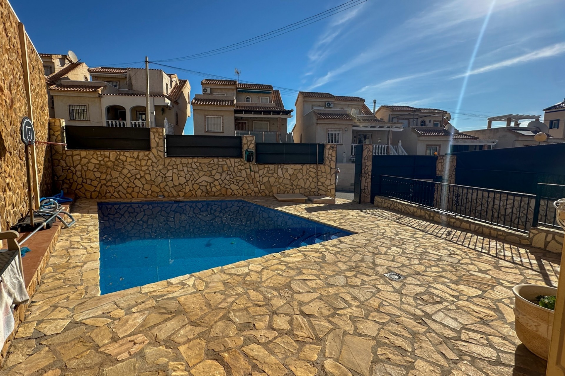 Resale - Town House -
San Miguel de Salinas - Inland