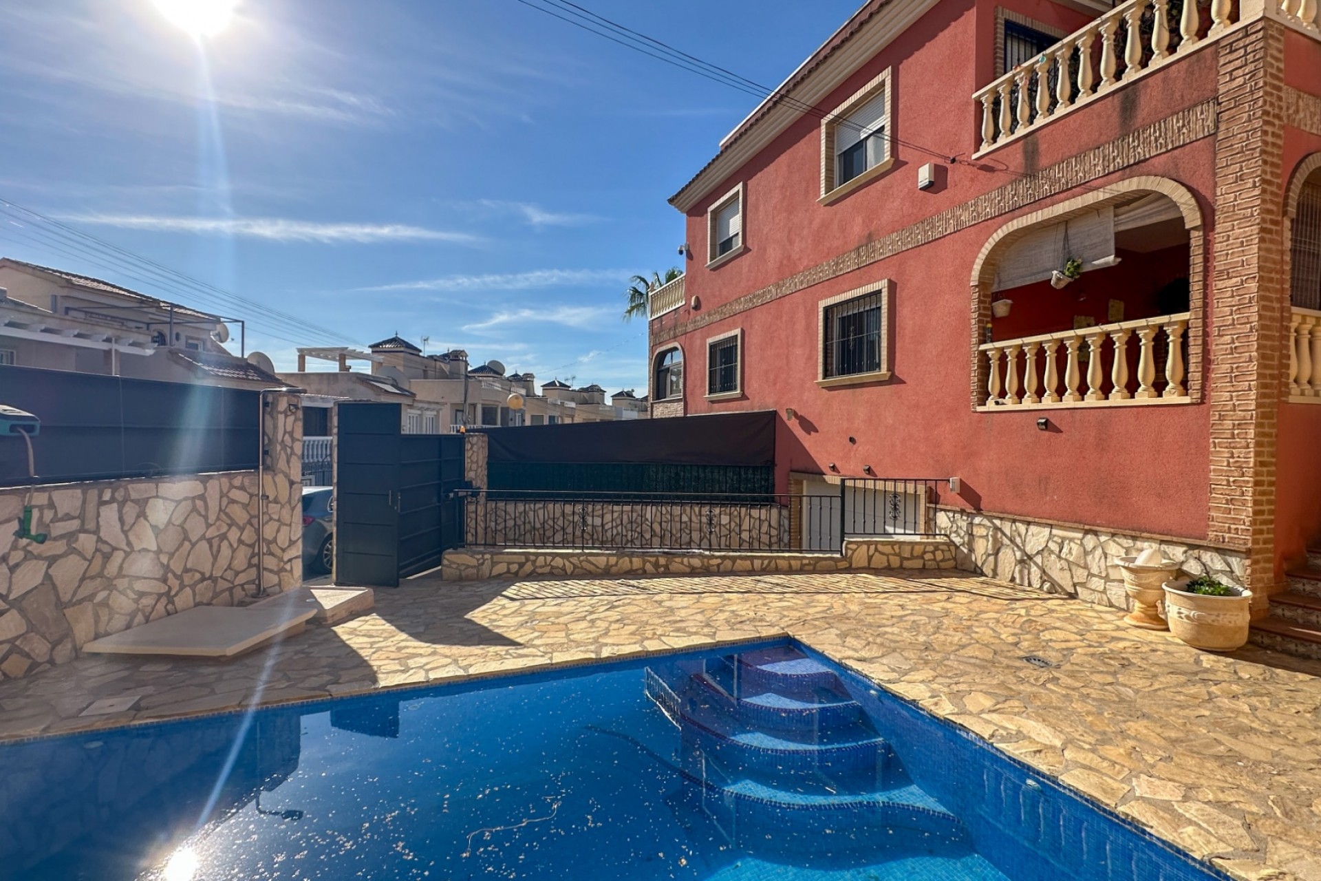 Resale - Town House -
San Miguel de Salinas - Inland
